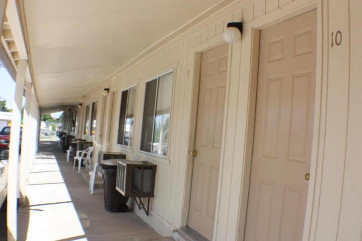 Crimson Hills Motel Parowan Exterior photo